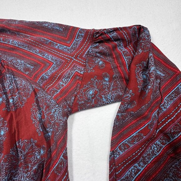 Free People Walking On A Dream Tunic Top Women's L Red Blue Keyhole Boho Flowy - Picture 8 of 11